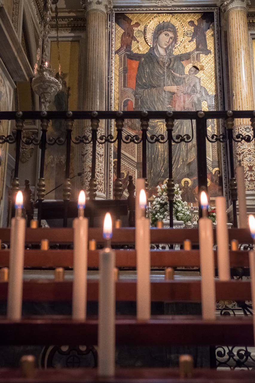 Madonna di Montevergine nella basilica antica